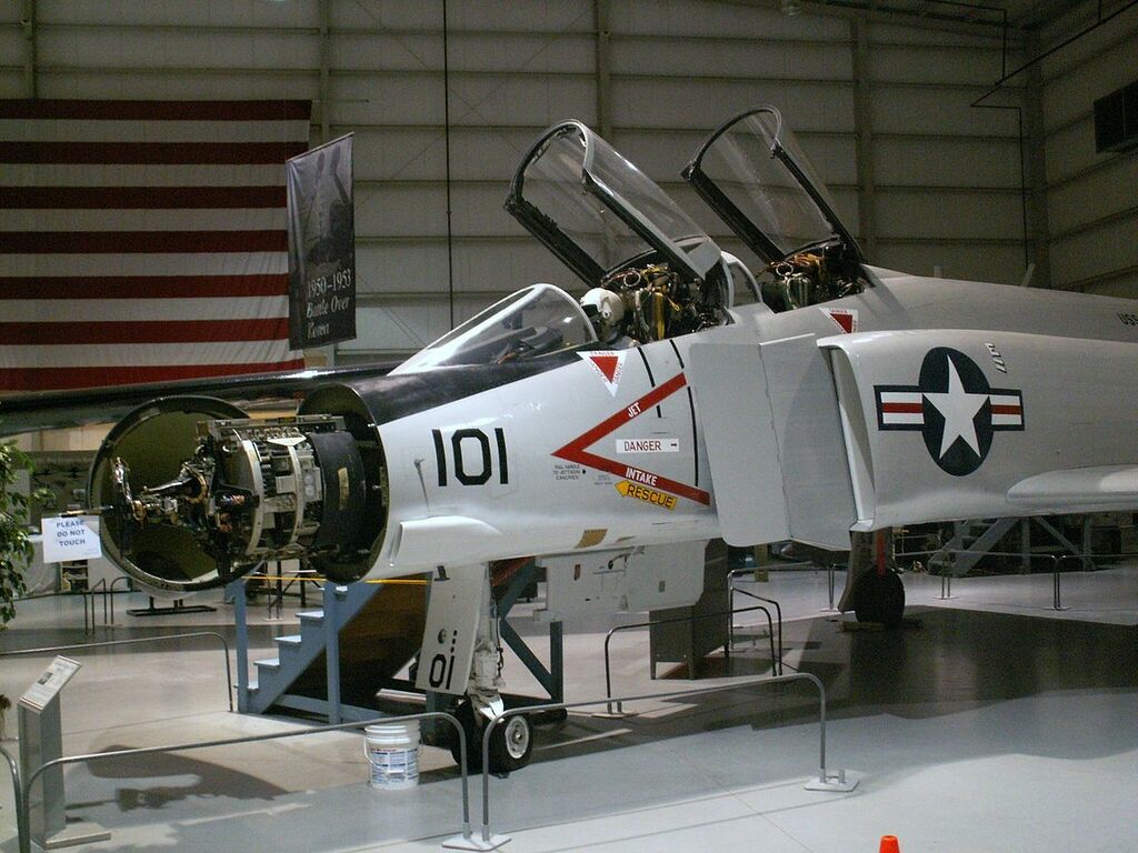 F4B 152256 WOE
