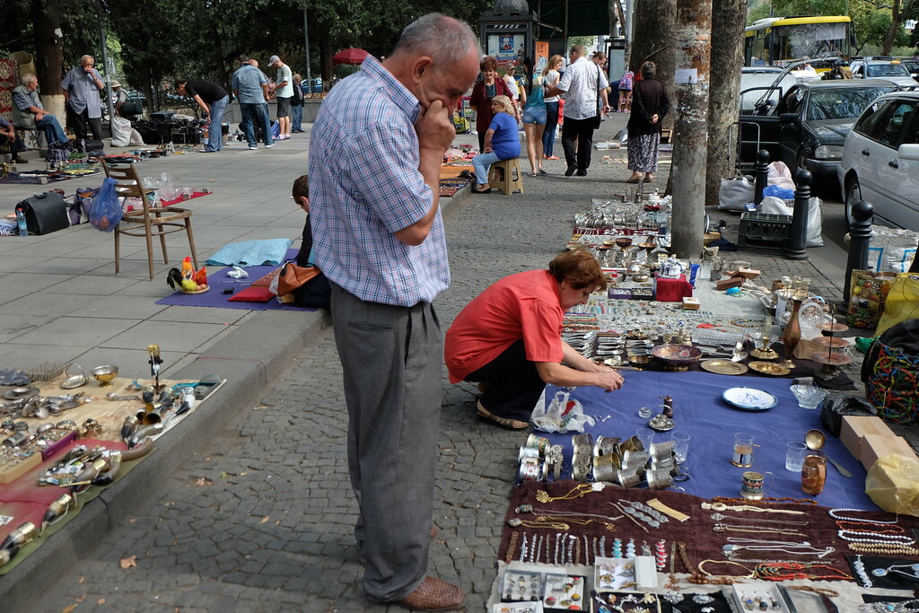 Dry Bridge Market