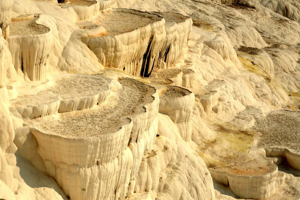 Travertine pools at Pamukkale, Turkey (3)