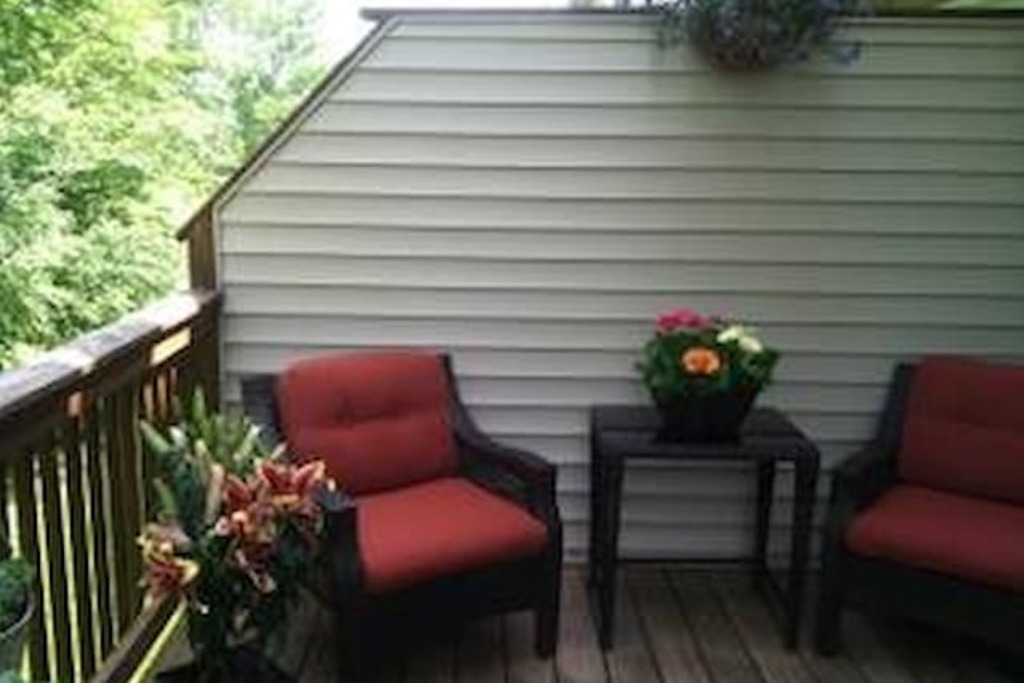 Top 12 Airbnb Vacation Rentals In And Near Bethel, Connecticut