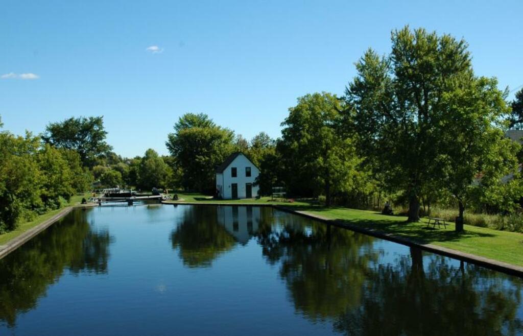 Merrickville Rideau Pool