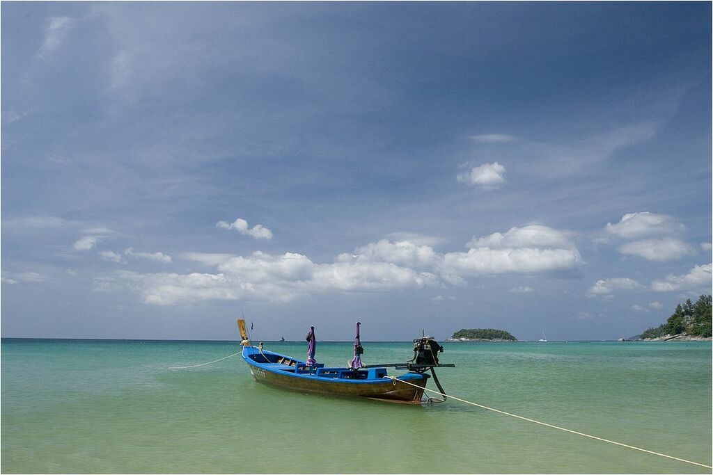 Kata Noi beach 