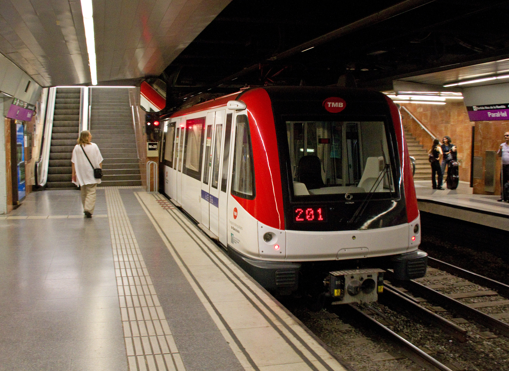 Barcelona Metro Paral-lel