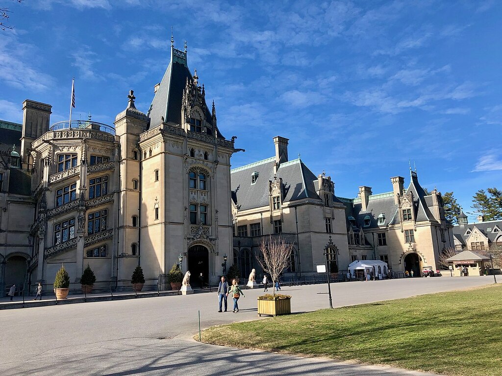 Biltmore House, Biltmore Estate, Asheville, NC (46727475311)