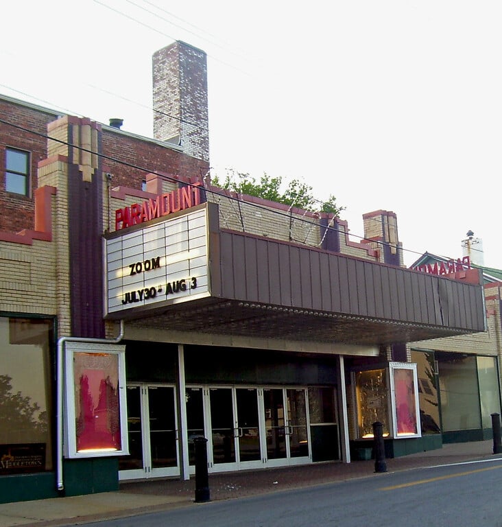 Paramount Theatre, Middletown, NY