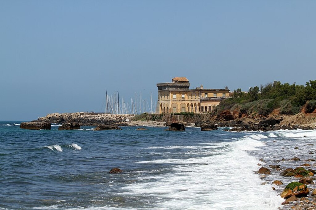 Bumba beach, Santa Marinella, Rome, Lazio, Italy - panoramio