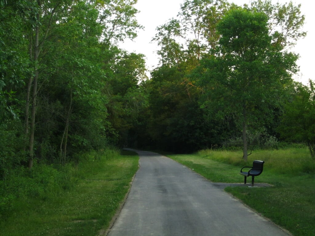 Oak Leaf Trail - panoramio