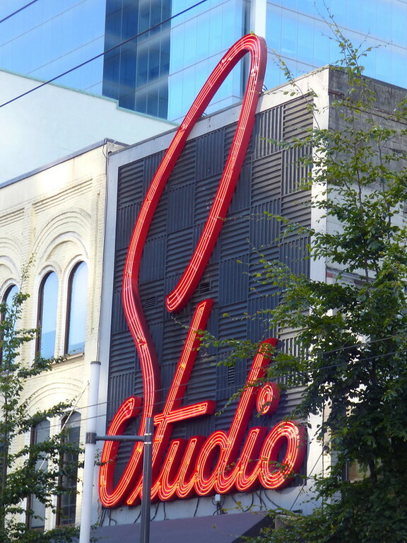 Studio Lounge & Nightclub Sign
