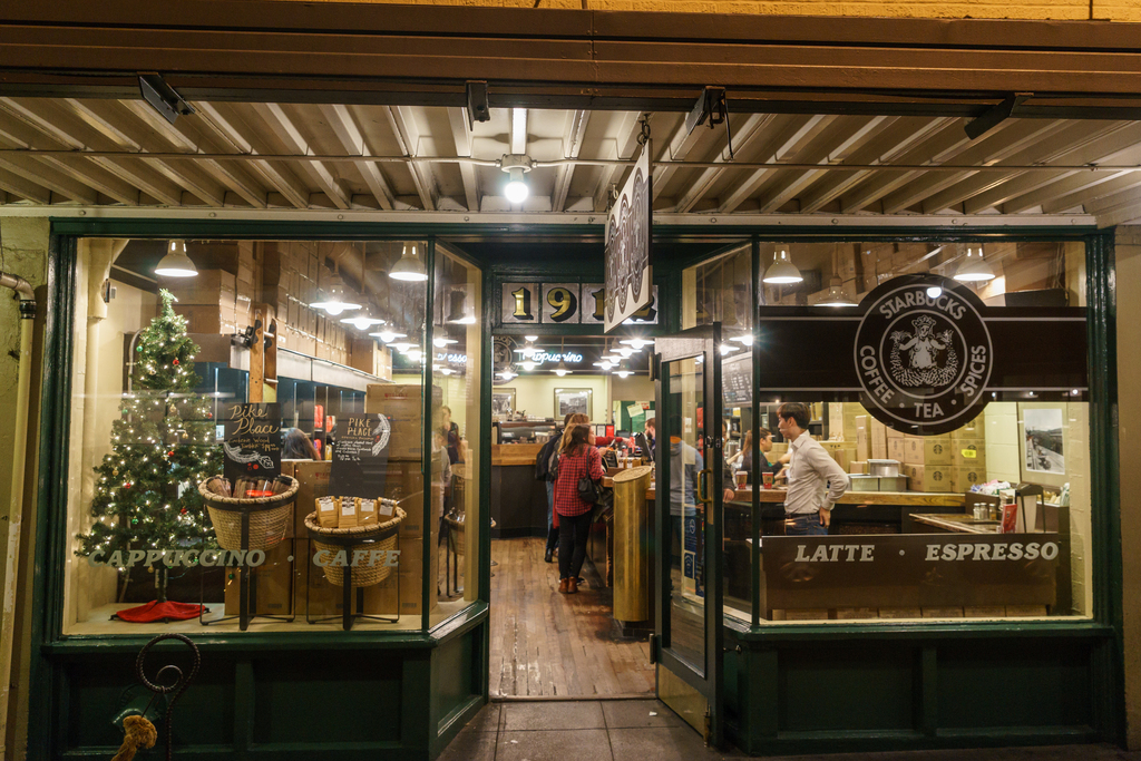 Starbucks Seattle PikePlace