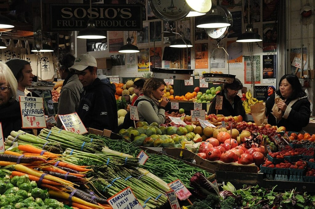 Pike Place Market - Sosio's Produce 01