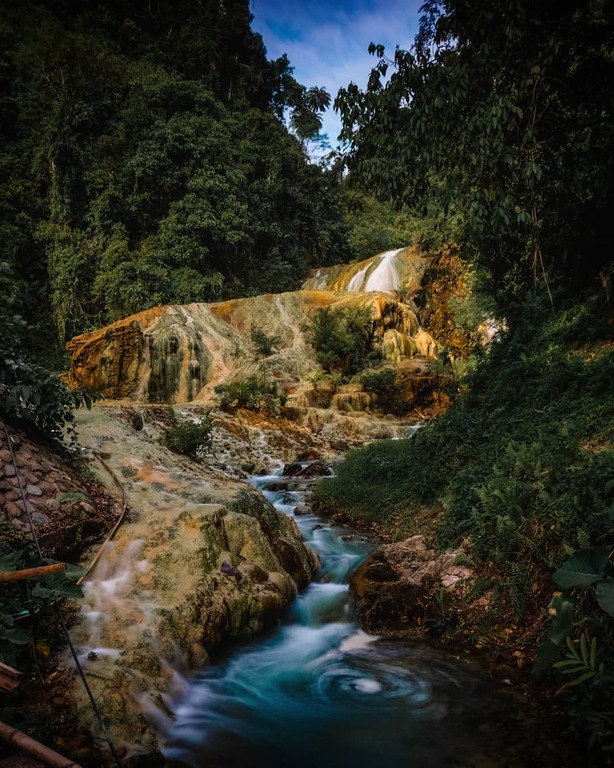 Mainit Sulfuric Hot Spring, Maco