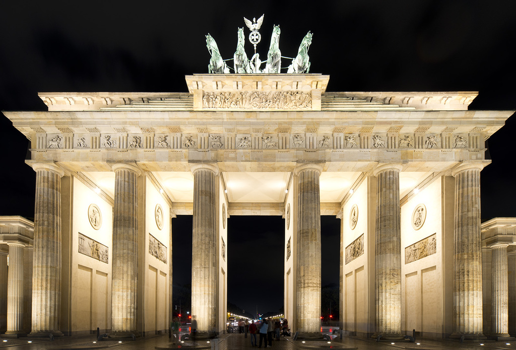 Brandenburg Gate (8330762115)
