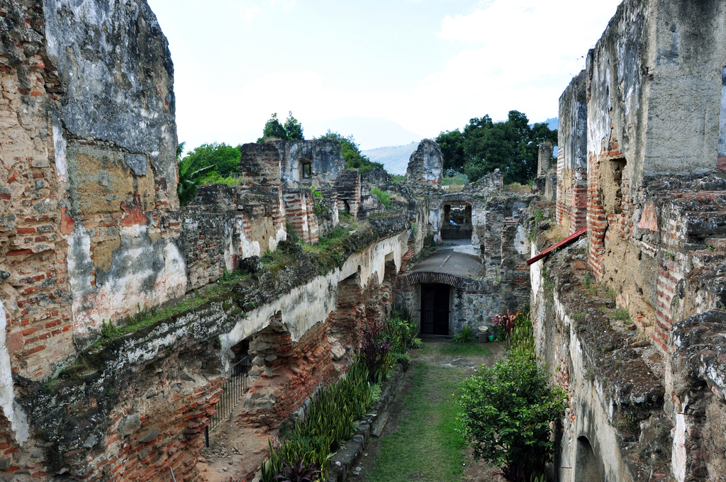 Antigua guatemala church ruins