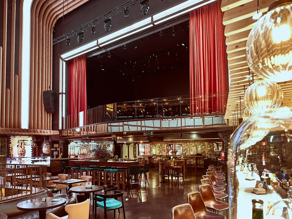 Platea Madrid - El Patio y Escenario