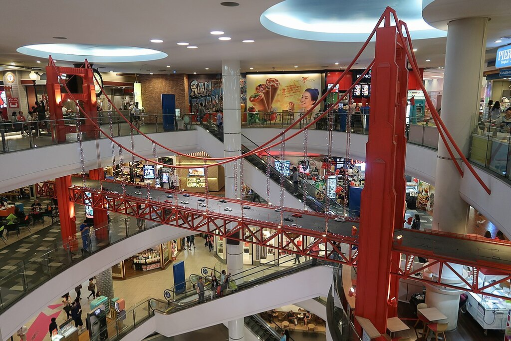 Terminal 21 Void Golden Bridge 2018