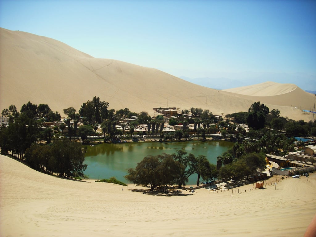 Oasis_Huacachina