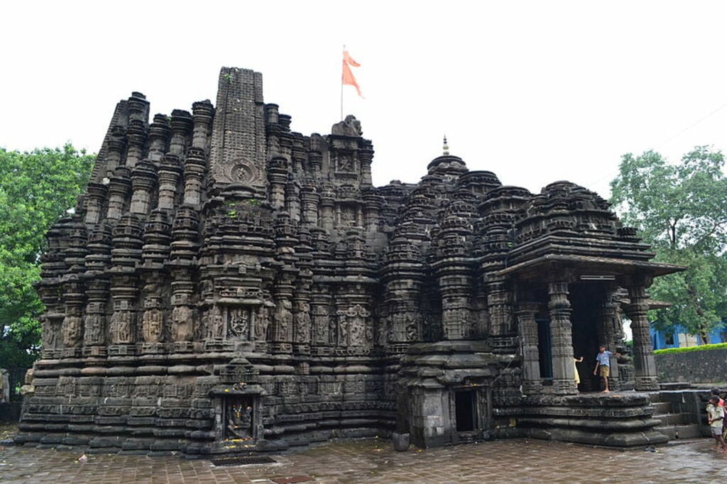 Shiv Mandir Ambernath , Side View