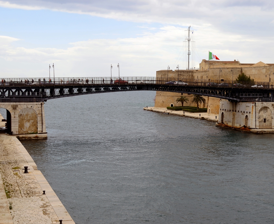 Ponte Girevole (Taranto) 2015