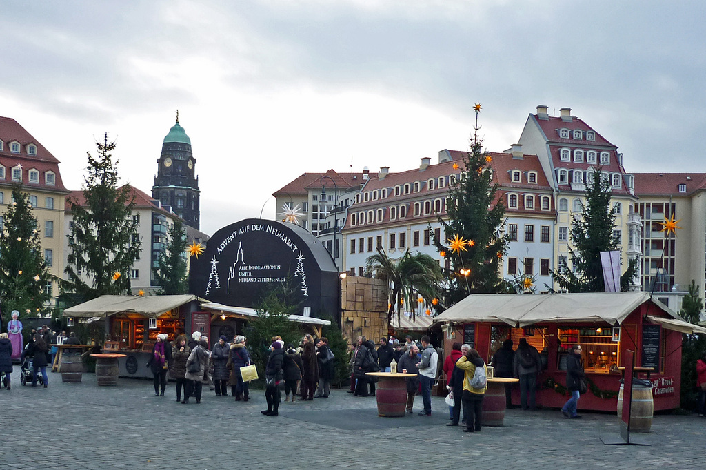 DD-Weihnachtsmarkt-Advent-Neumarkt04
