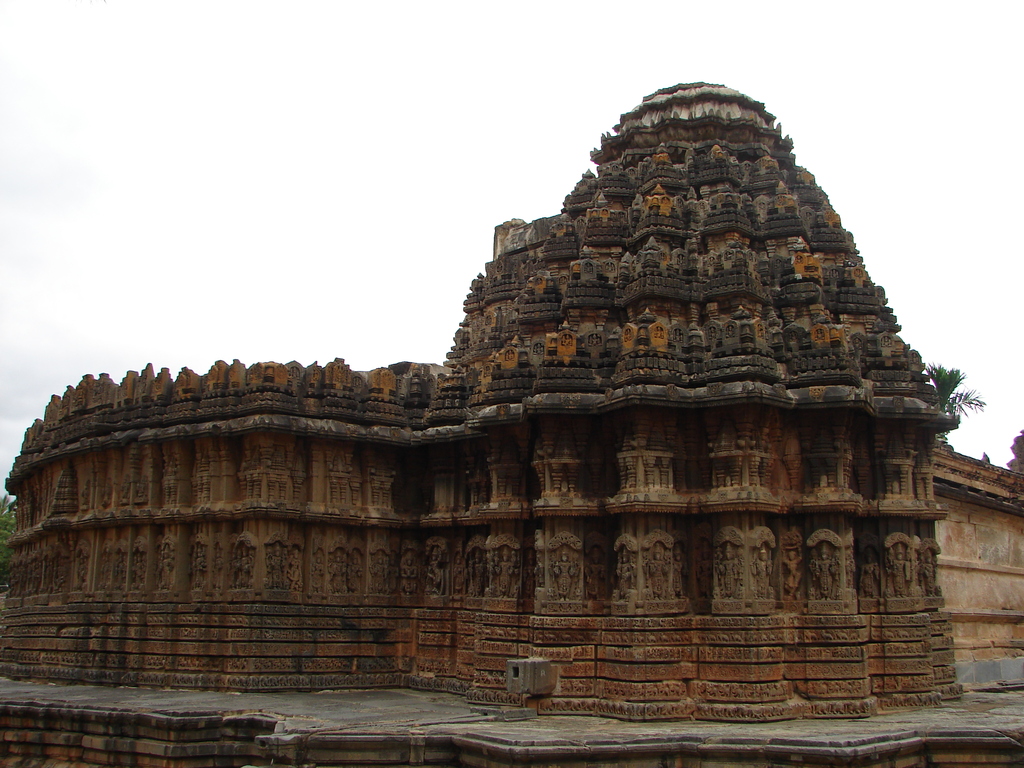Chennakeshava Temple at Aralaguppe, Tumkur district
