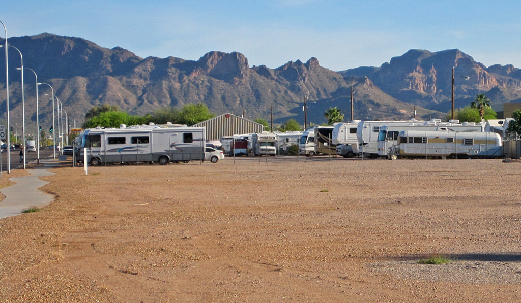 RV Storage (35411991615)
