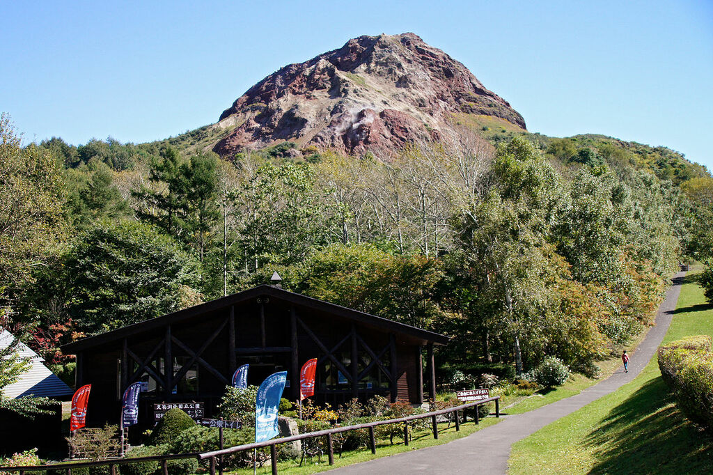 130922 Showa-shinzan Sobetsu Hokkaido Japan06s3