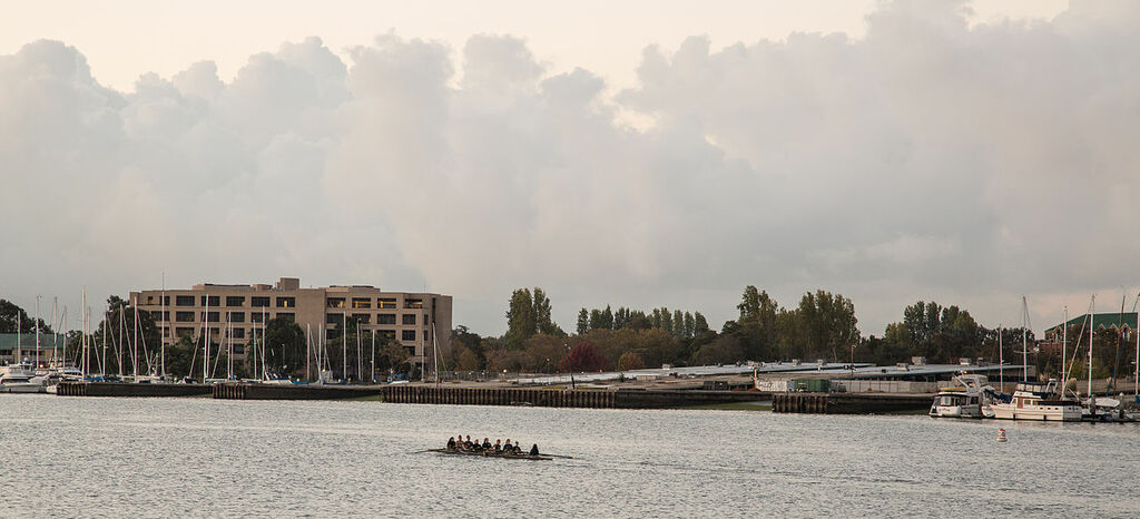 Oakland Marina Rowers (15203549277)