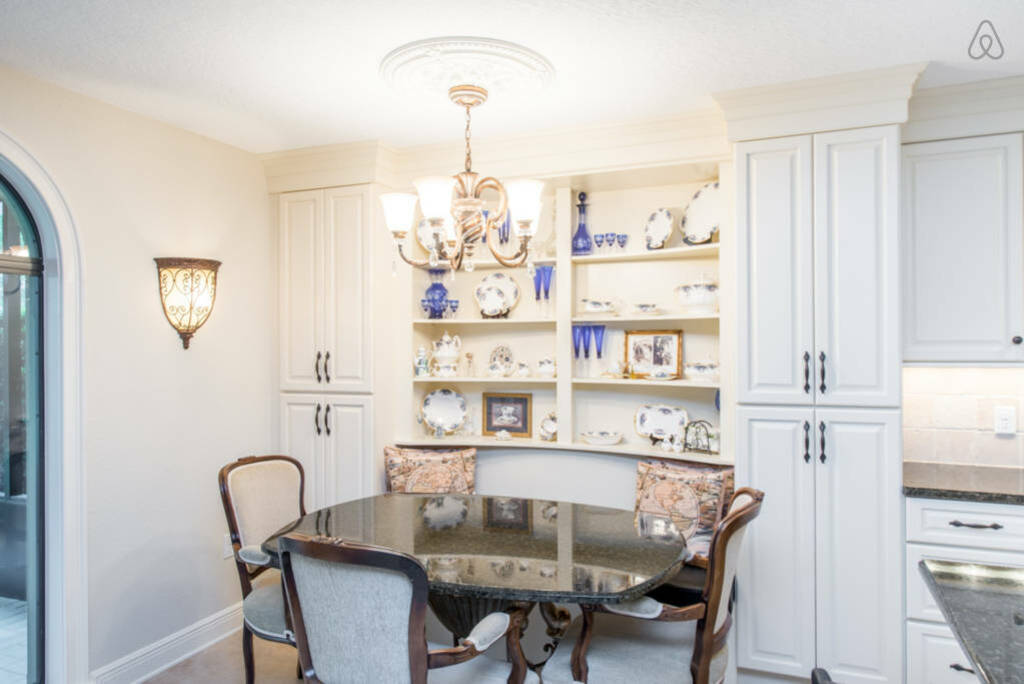 airbnb orlando | luxurious guest suite with views of the marina