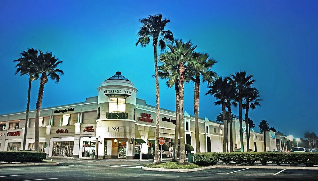 Meyerland plaza green