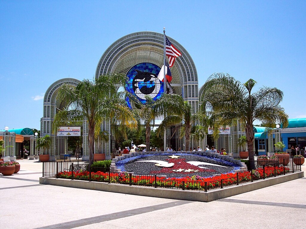 Entrance to Sea World, San Antonio, Texas, June 4, 2007
