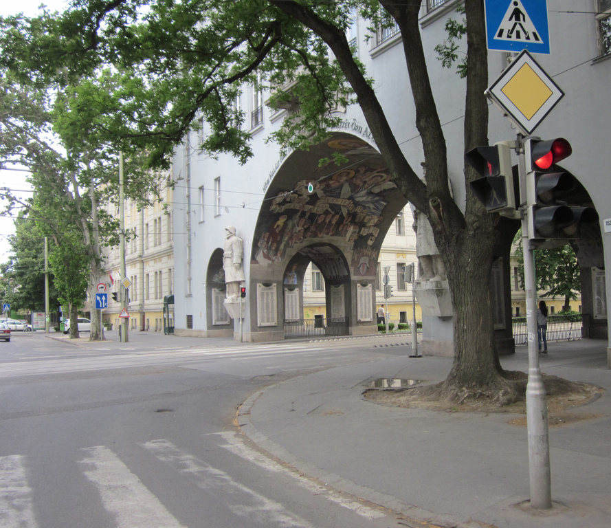 Hõsök Kapuja (Heroes' Gate). Szeged, Hungary. - panoramio