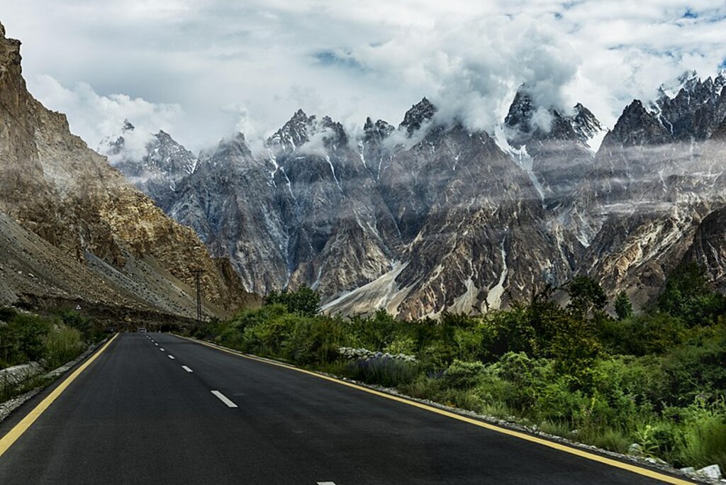 Karakoram Highway - Passu Cones