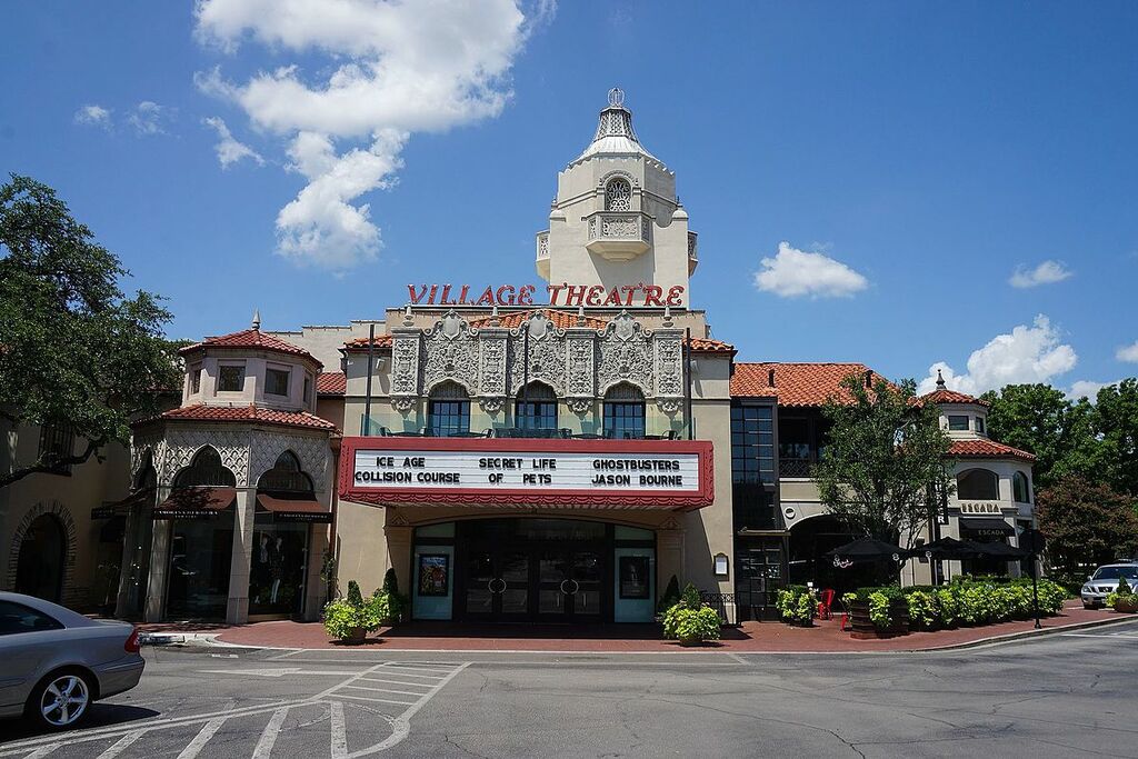Highland Park July 2016 06 (Highland Park Village Theatre)