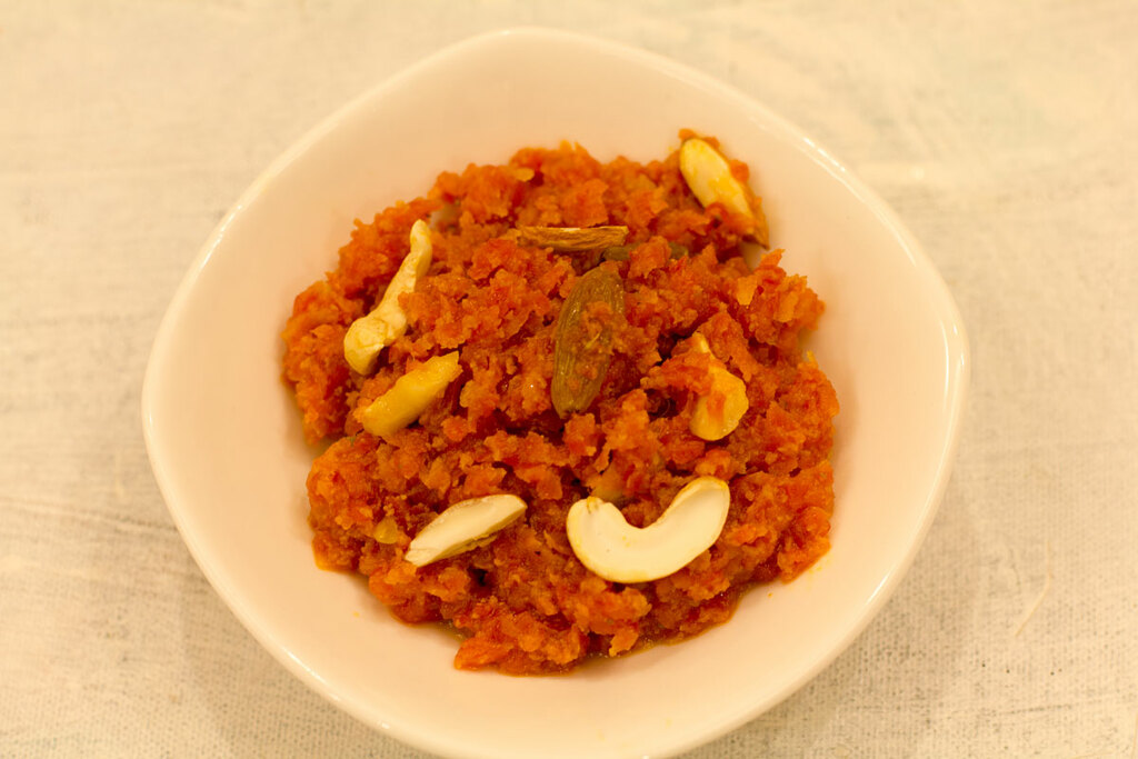 Gajar-ka-halwa-Indian-dessert