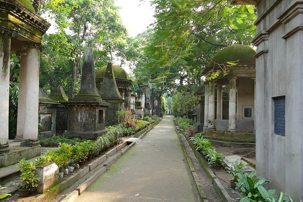 South Park Street Cemetery Kolkata (24455038378)