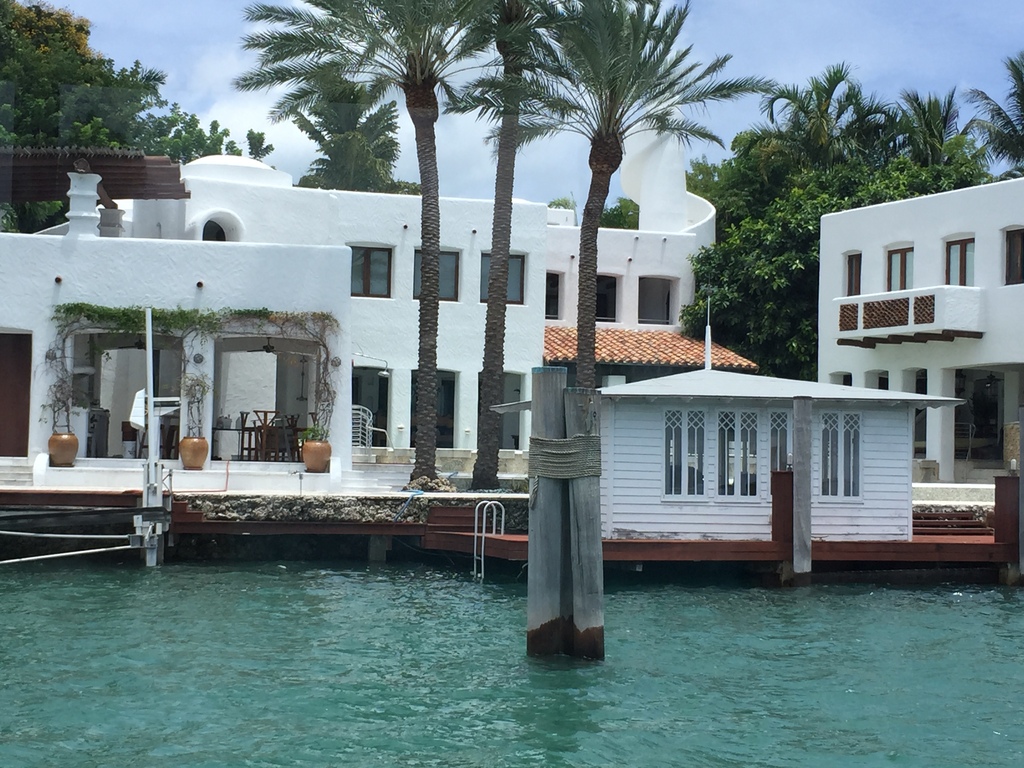 Shakira's Former House on Millionaire's Row