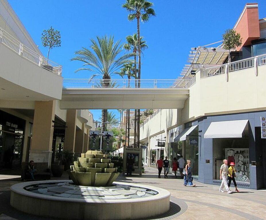 Mission Valley West, San Diego, CA, USA 