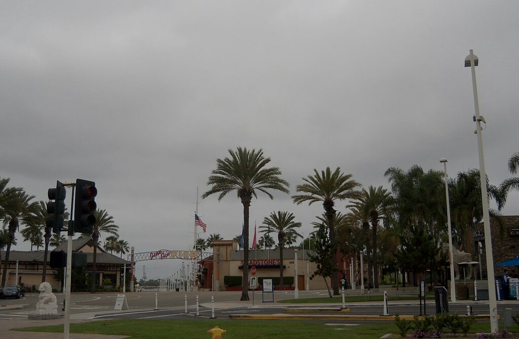 Gladstone's Long Beach - panoramio
