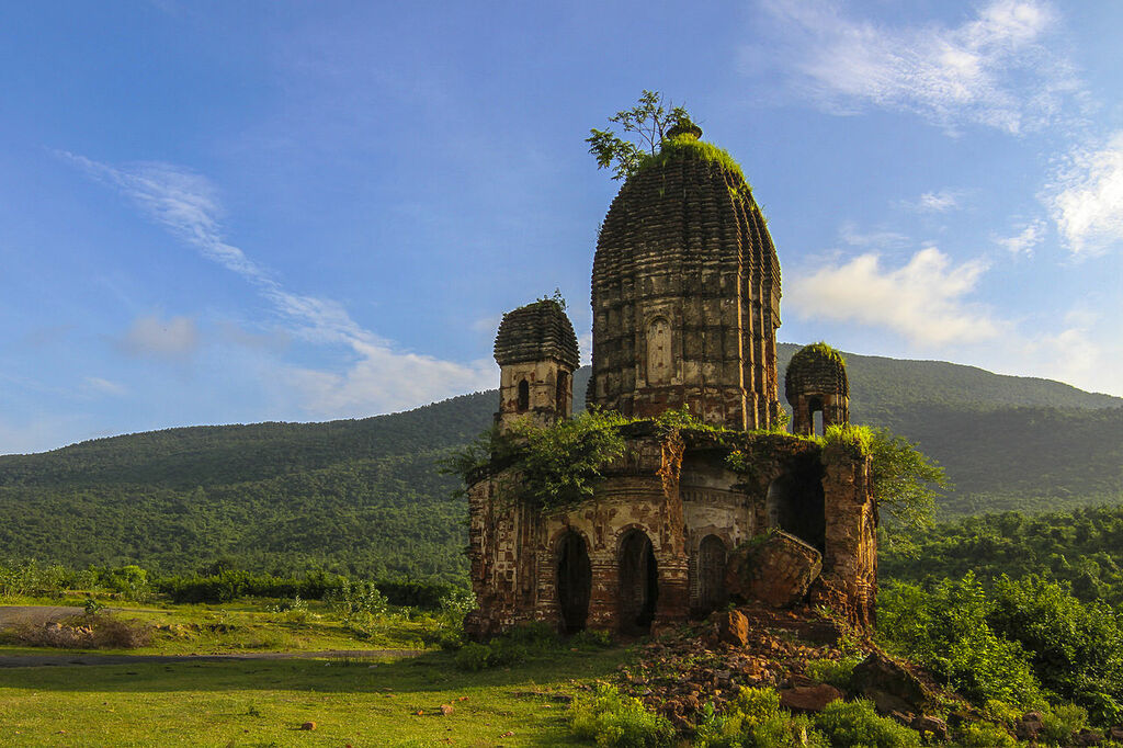Pancharatna Temple at Garpanchkot, Purulia