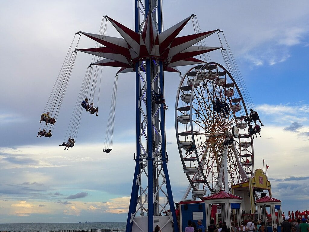 Galveston Island Historic Pleasure Pier (9710889236)