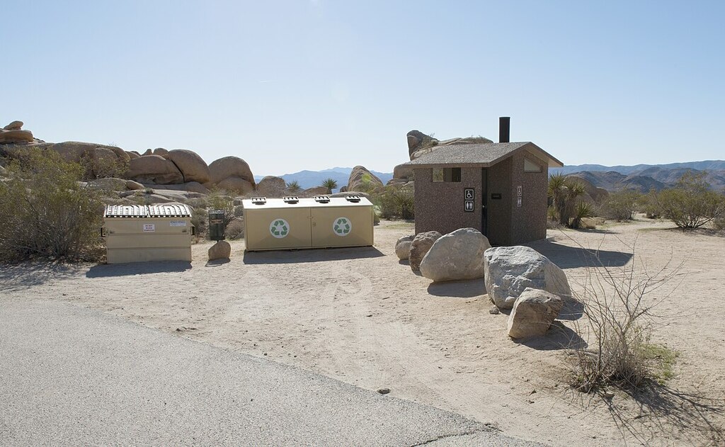 White Tank Campground (25117119329)