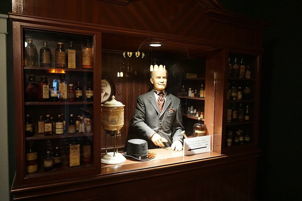 Dr Pepper Museum December 2016 01 (Old Corner Drug Store exhibit)