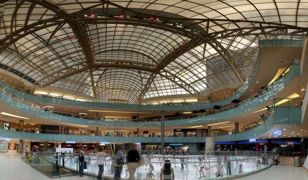 Ice rink in the Galleria Dallas (3478241581)