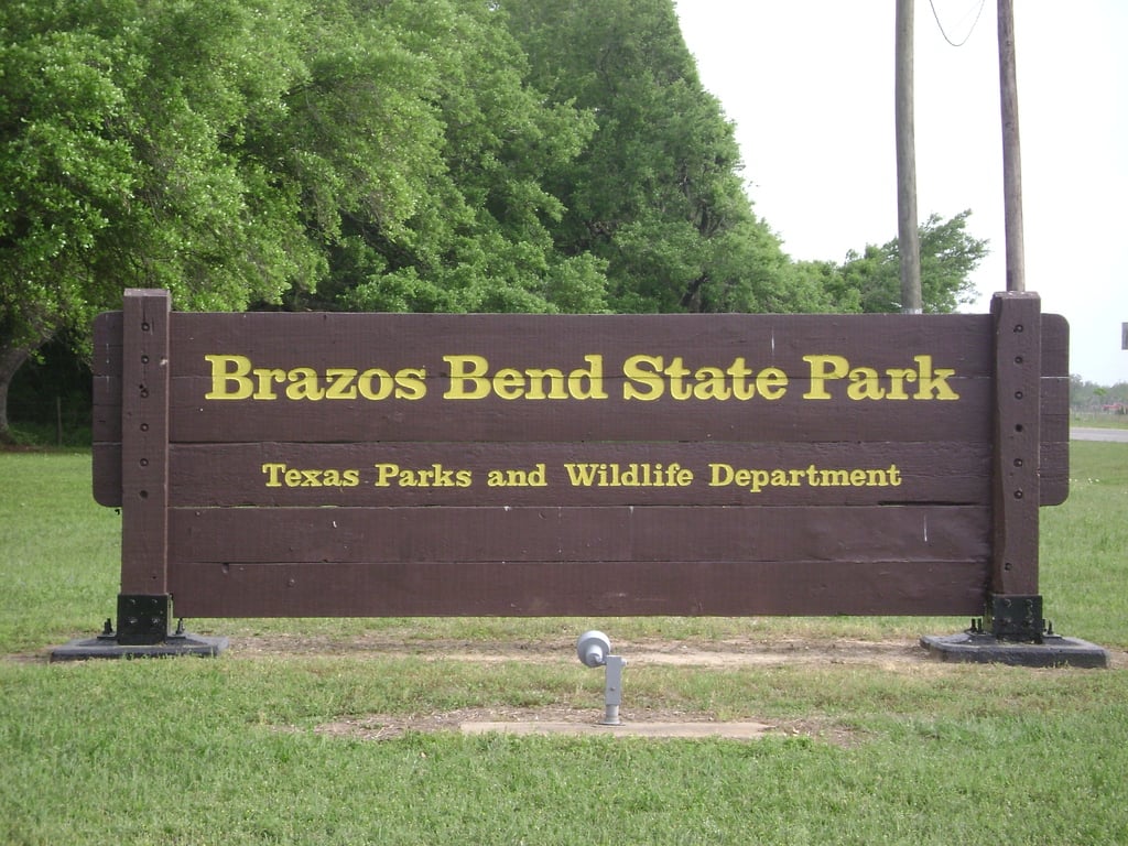 Brazos Bend State Park entrance sign3