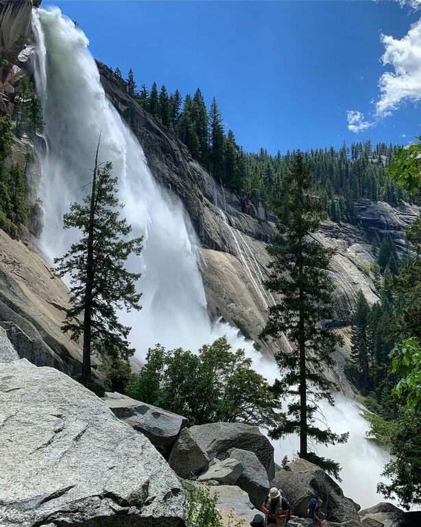 waterfall hikes in yosemite | nevada falls