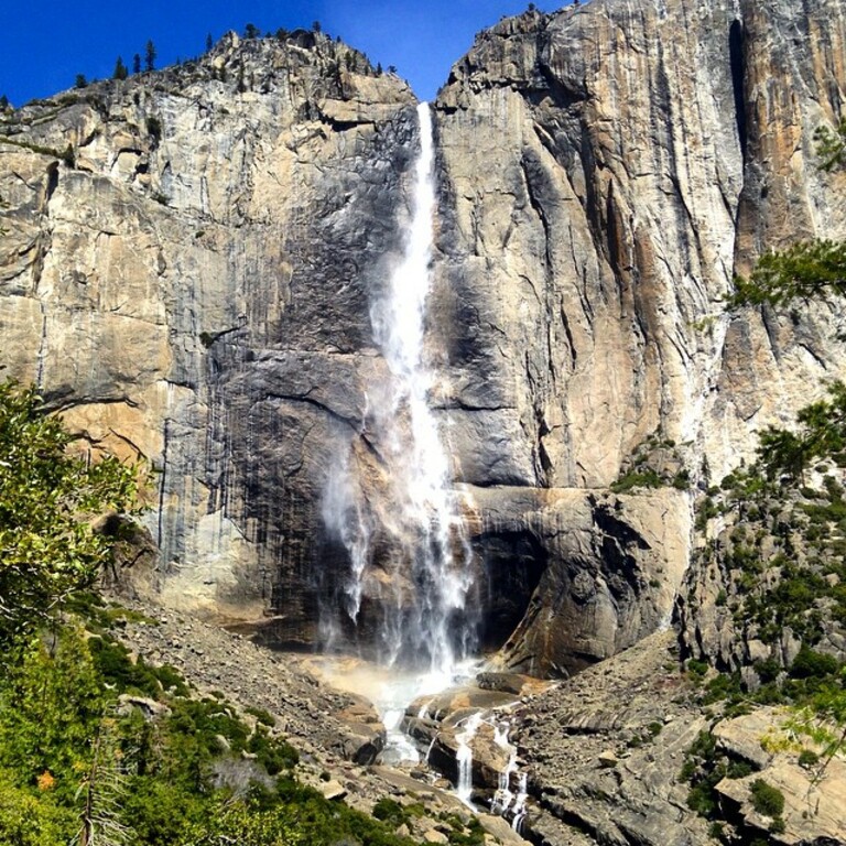 waterfall hikes in yosemite | upper yosemite falls