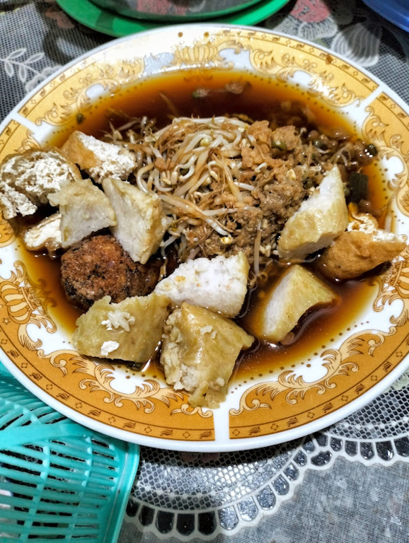 Lontong balap