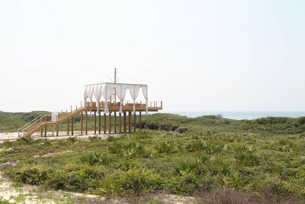pirate ship observation deck