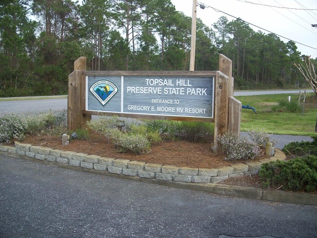 SR Beach Topsail Hill entr02