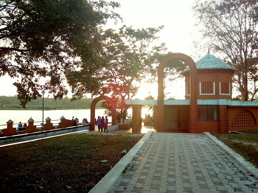 Aakkulam Tourist village evening